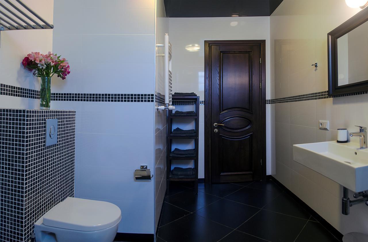 Tiflislux Apartment - Old City Philarmonic المظهر الخارجي الصورة