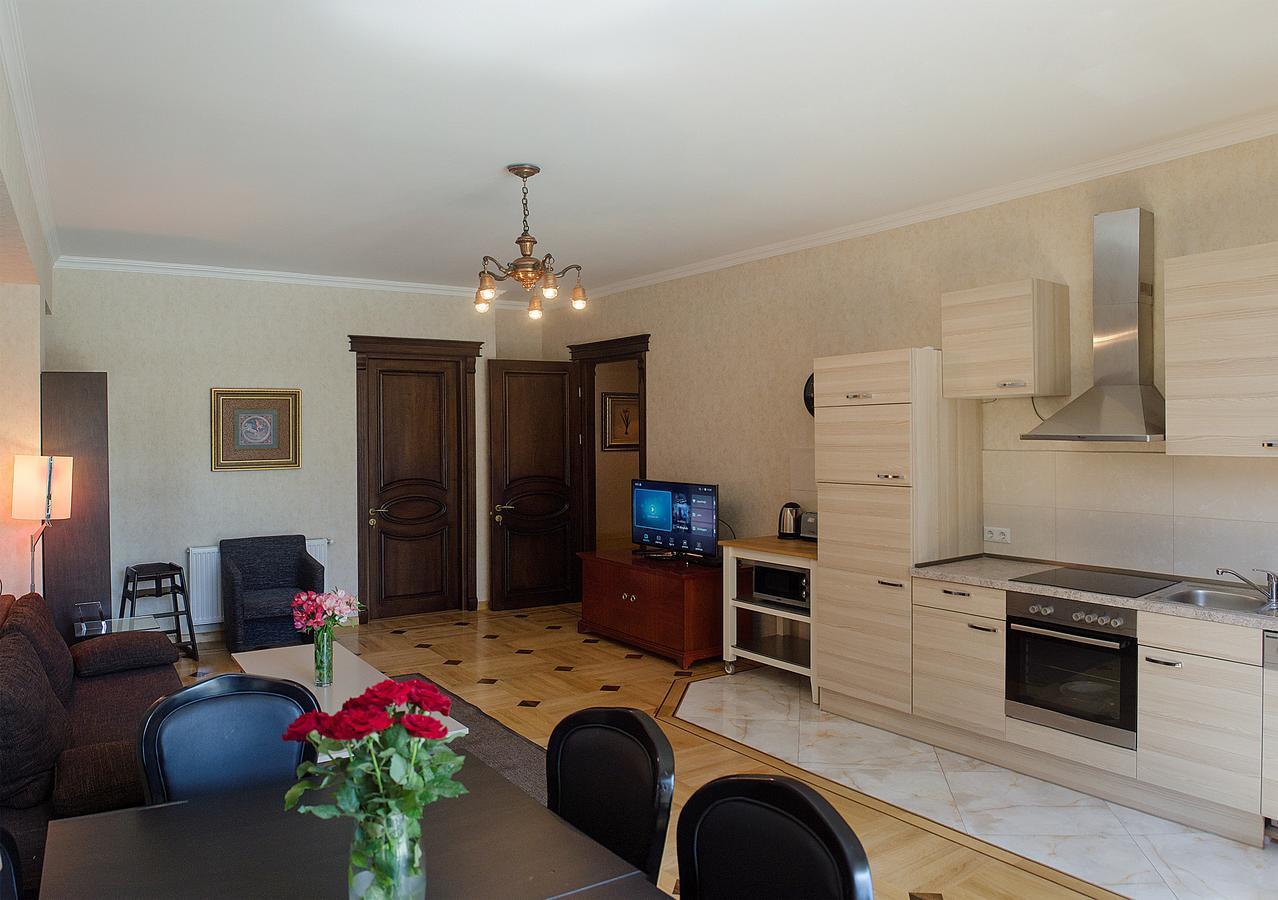 Tiflislux Apartment - Old City Philarmonic المظهر الخارجي الصورة