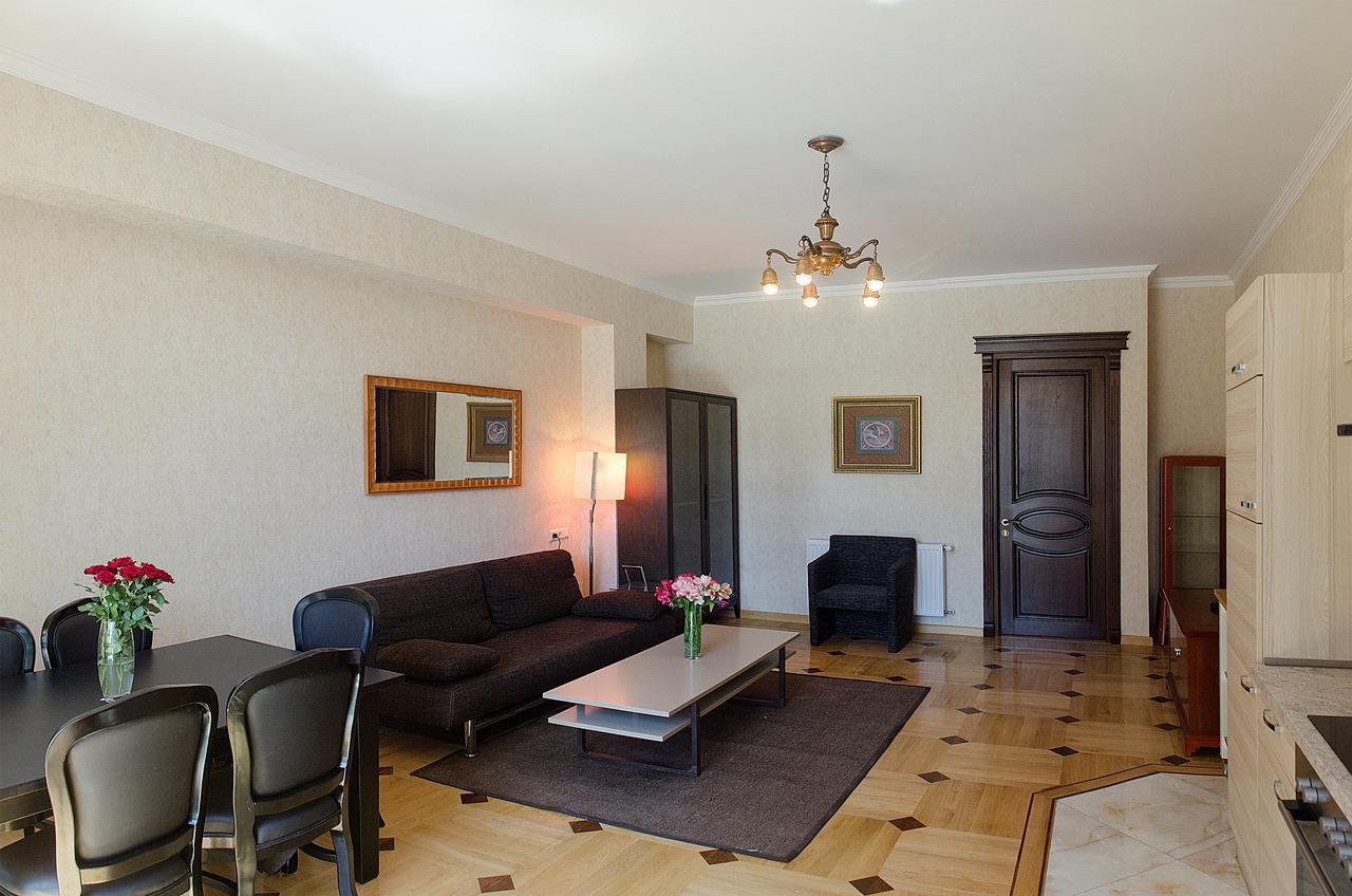 Tiflislux Apartment - Old City Philarmonic المظهر الخارجي الصورة